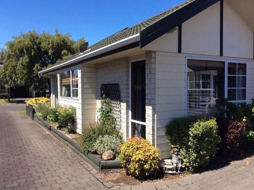 Tui House Villa Lago Lago Taupo Exterior foto