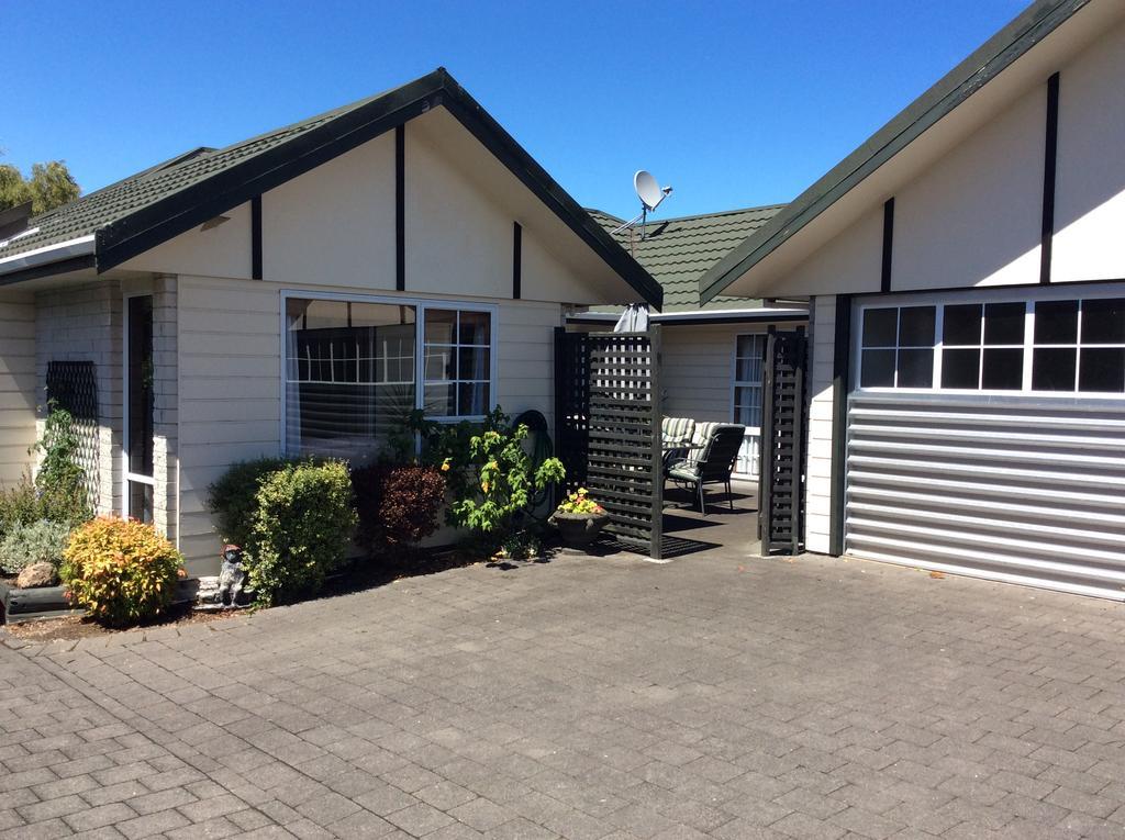 Tui House Villa Lago Lago Taupo Exterior foto