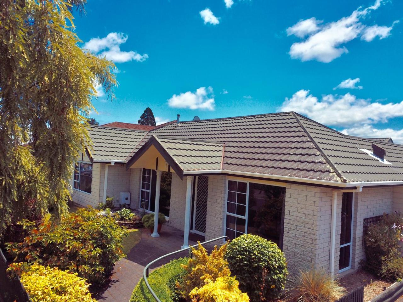 Tui House Villa Lago Lago Taupo Exterior foto